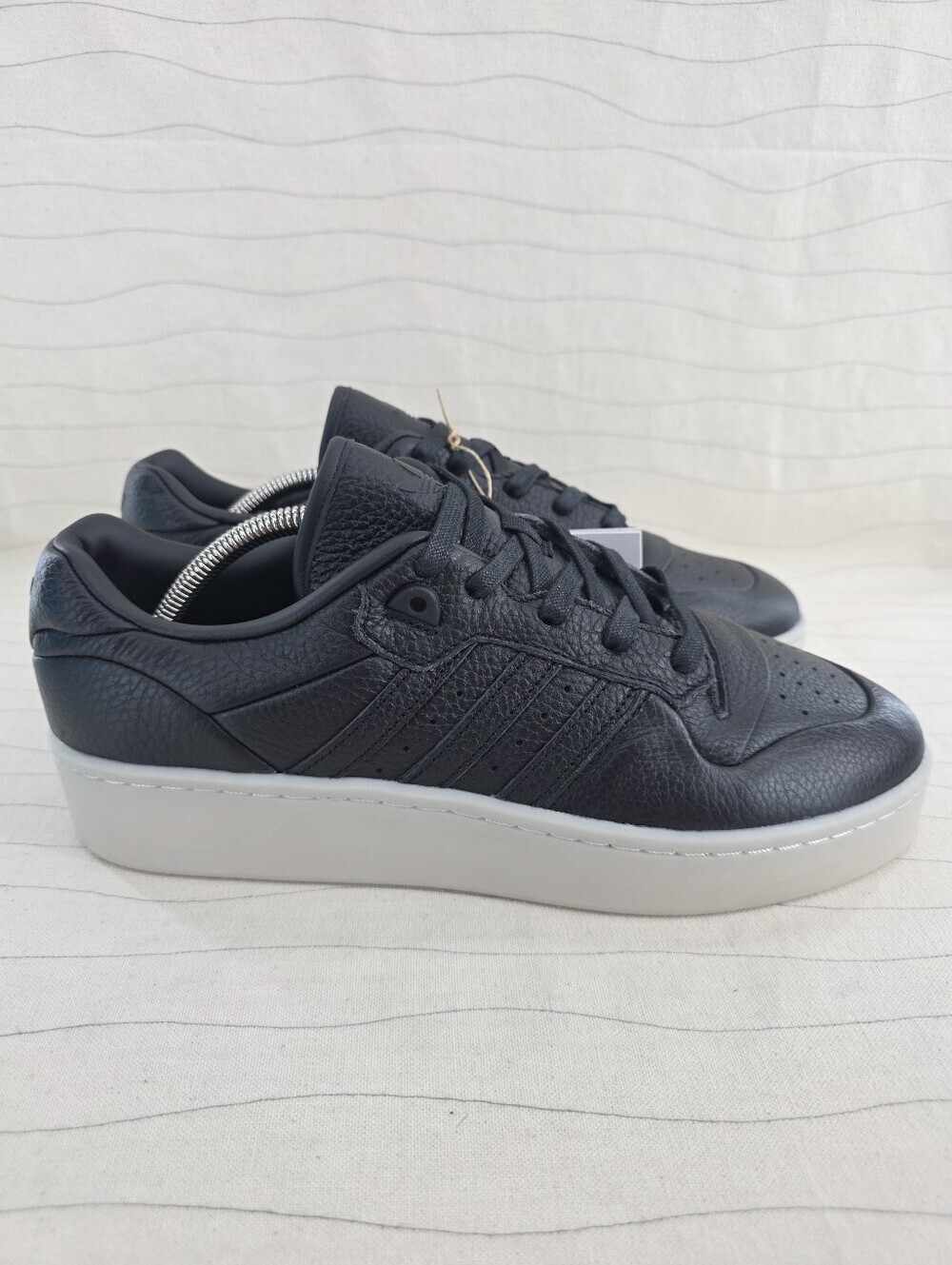 Adidas Mens Rivalry Lux Low Black Leather Sneakers Shoes ID3950 Size 10.5 NEW